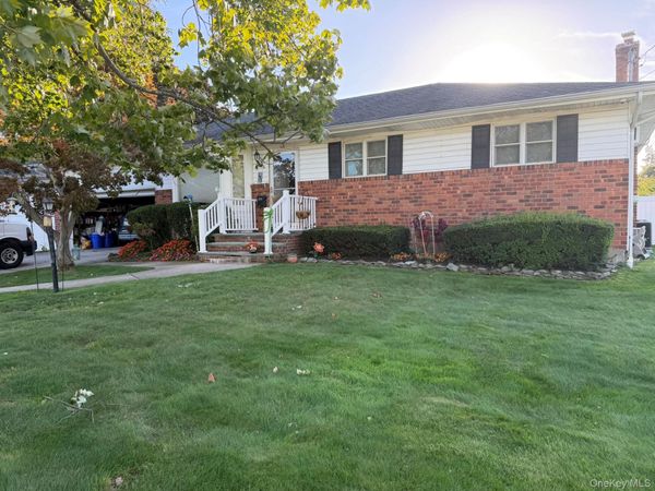 508 Nolting Avenue , North Babylon, NY 11703