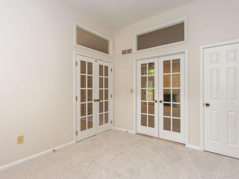 140 Highmeadow Drive, Columbus, OH 43230 Photo 6