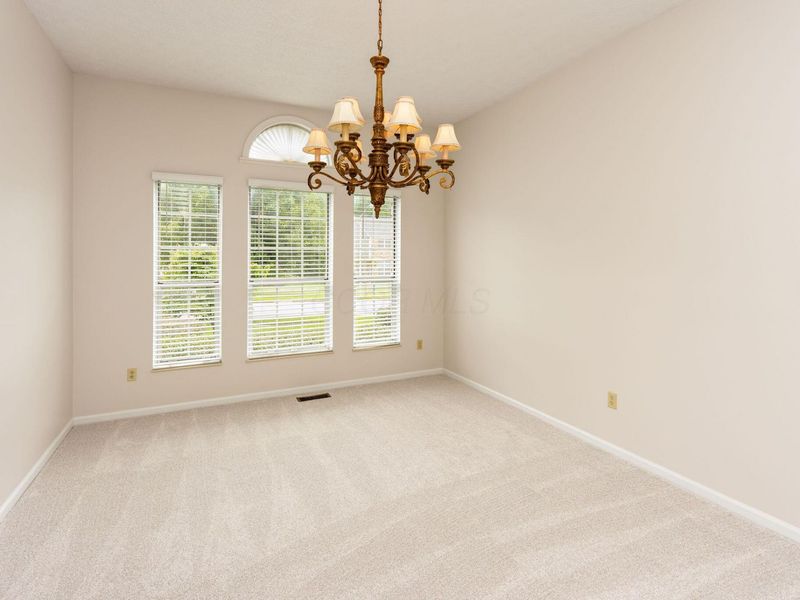 140 Highmeadow Drive, Columbus, OH 43230 Photo 8