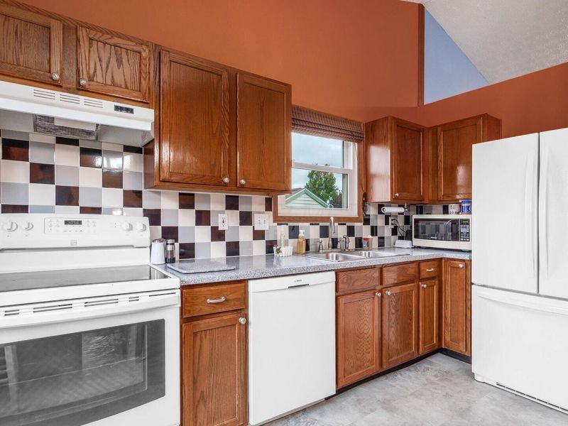 1142 Green Meadow Avenue , Lancaster, OH 43130 Photo 8