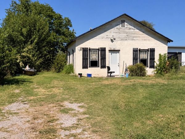 113 Fresno Avenue , Ponca City, OK 74601