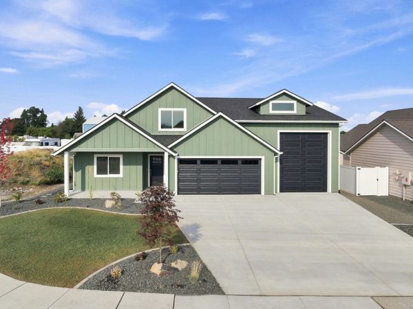 1617 N Garvin Ct, Spokane Valley, WA 99016