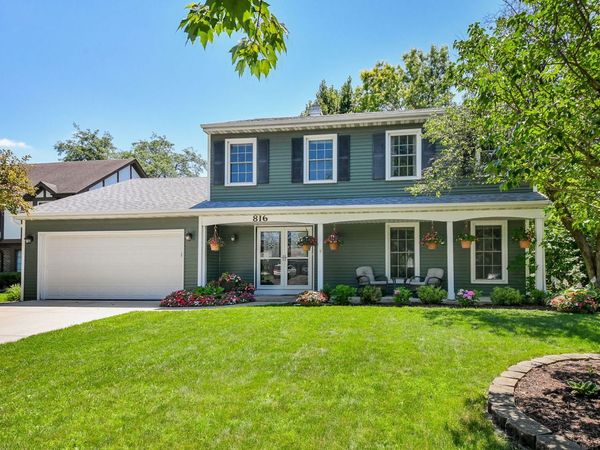 816 Canyon Run Road , Naperville, IL 60565