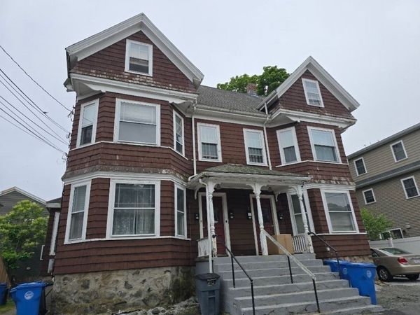 7 Wellington Ave, Unit 2, Waltham, MA 02453