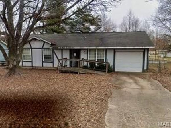 508 Cole Avenue , Sikeston, MO 63801