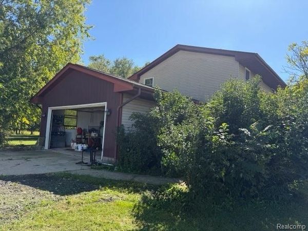 1643 Nicholson Road, Handy Township, Mi 48836