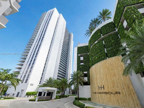 16385 Biscayne Blvd , Unit LPH17, North Miami Beach, FL 33160