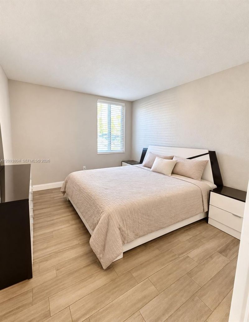 1885 W 56th St , Unit 110, Hialeah, FL 33012 Photo