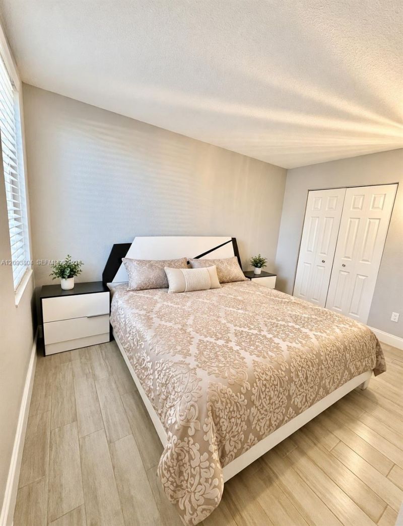 1885 W 56th St , Unit 110, Hialeah, FL 33012 Photo