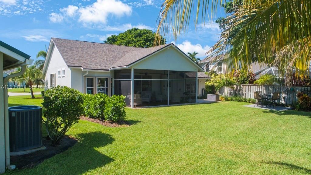 12911 Upper Cove Dr , Wellington, FL 33414 Photo