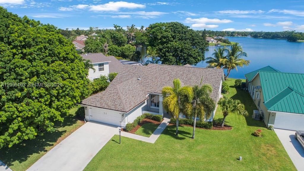 12911 Upper Cove Dr , Wellington, FL 33414 Photo