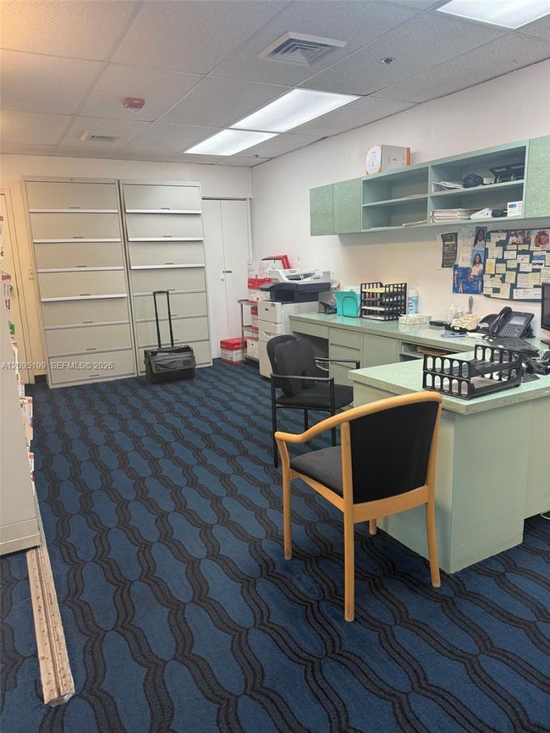 410 W 41st St , Unit 400, Miami Beach, FL 33140 Photo