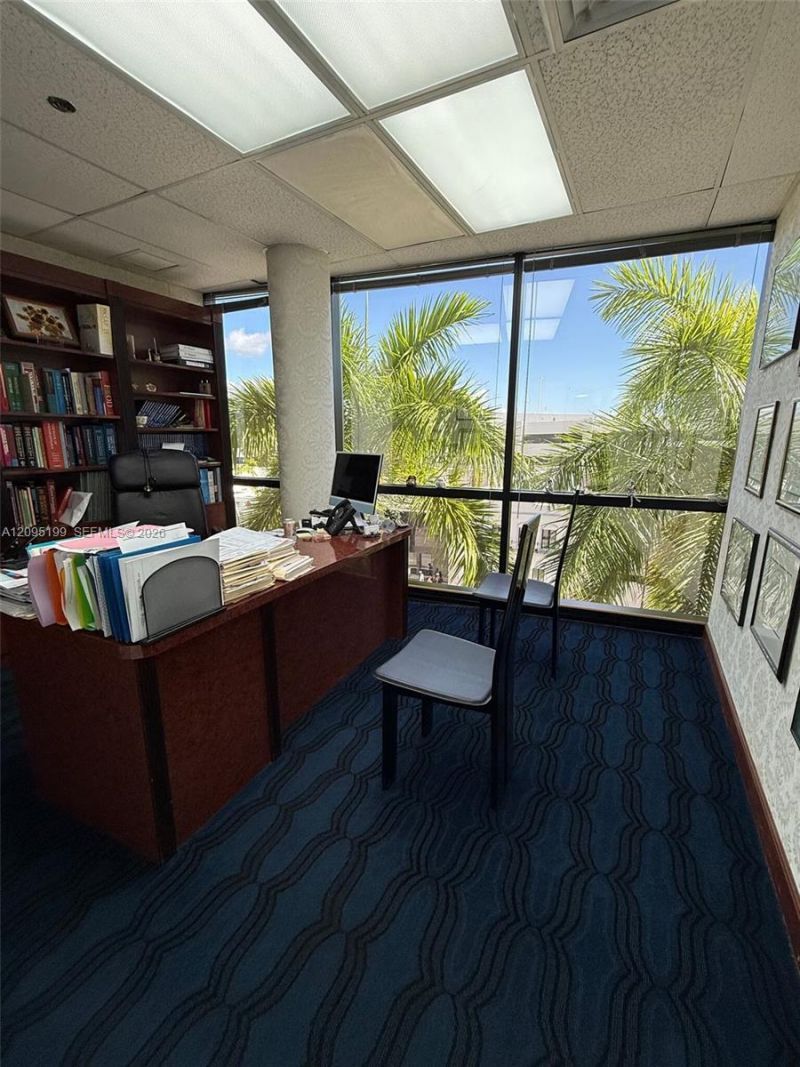410 W 41st St , Unit 400, Miami Beach, FL 33140 Photo