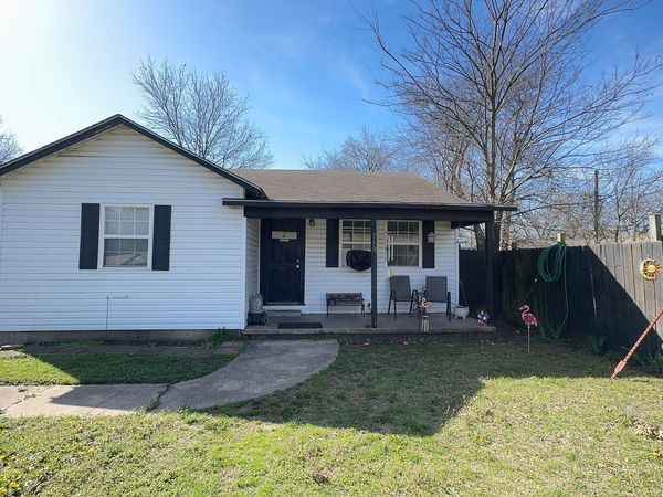 719 W 3rd , Ada, OK 74820