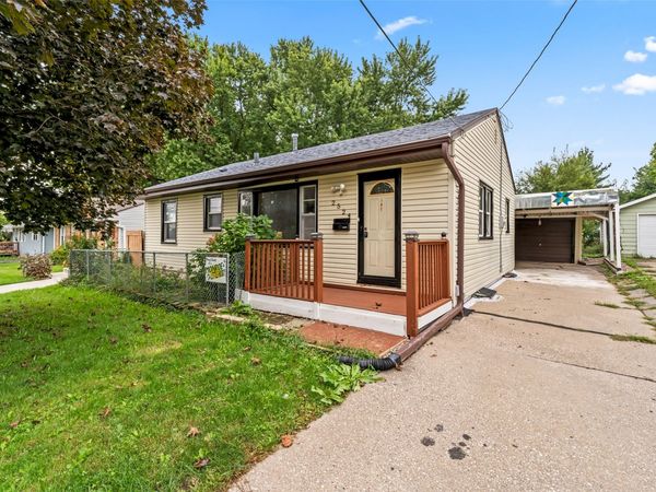 2524 Boston Avenue, Des Moines, IA 50310