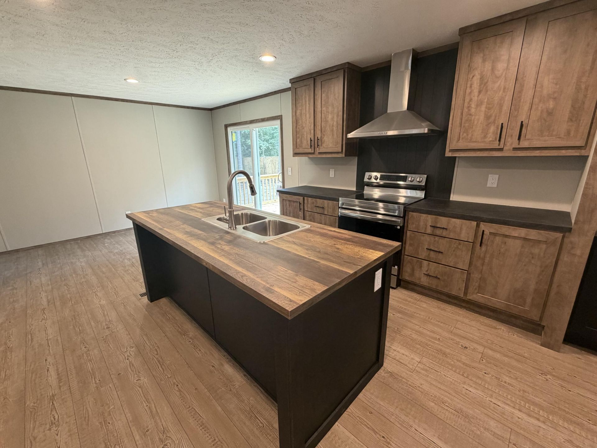 177 Barons Road Photo 6
