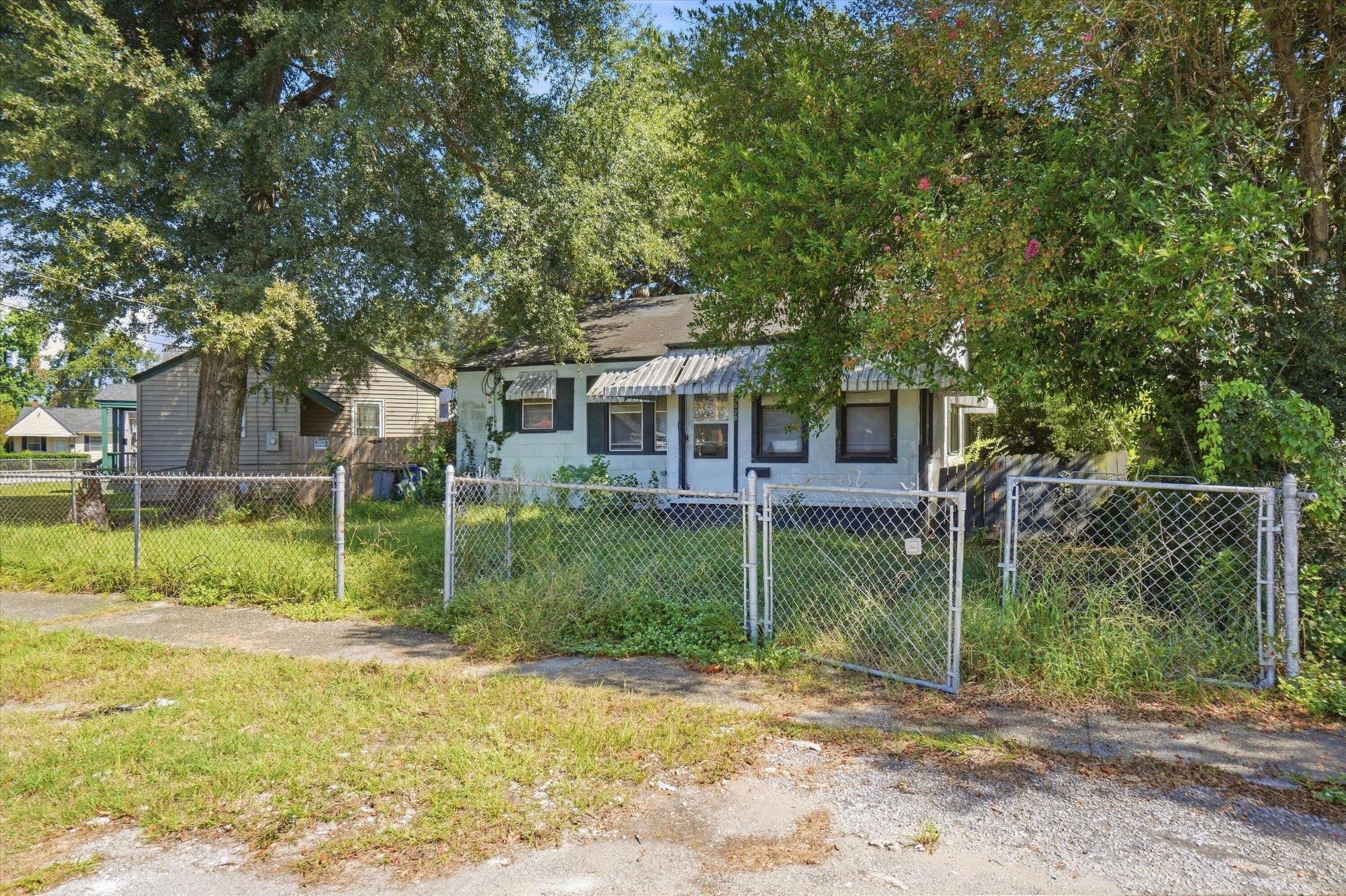 3520 Admiral Drive Photo 4