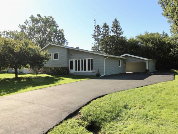 434 E Woodland Drive, Beloit, WI 53511