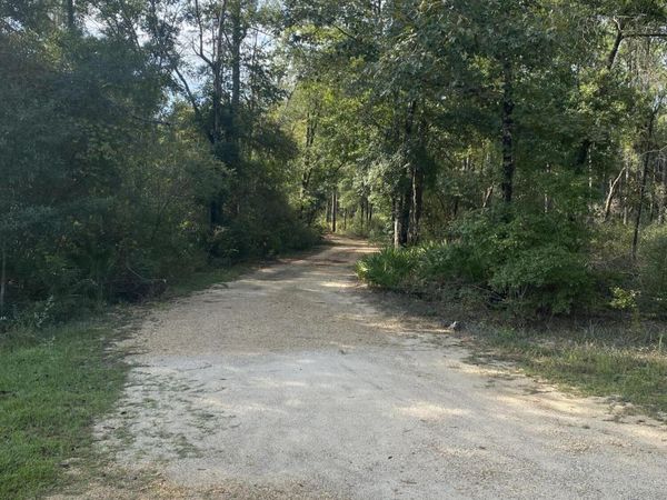 58 Grady Diamond Road, Perkinston, MS 39573