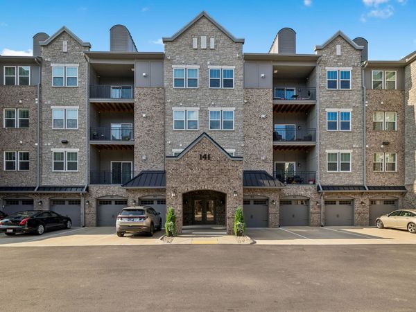141 Saundersville Rd, Unit 2204, Hendersonville, TN 37075