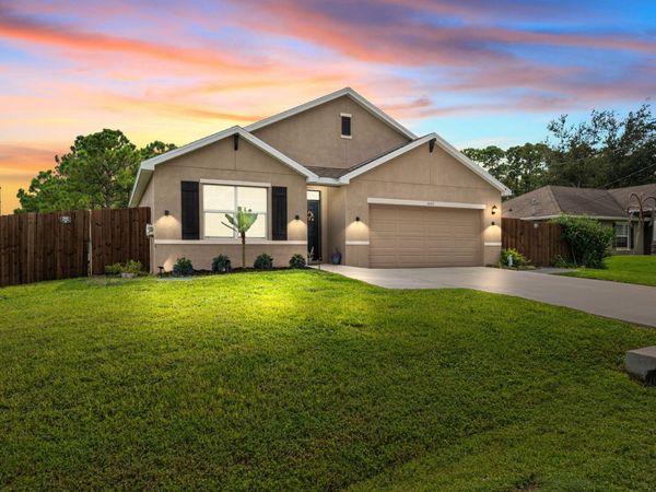 1602 SW Lofgren Avenue, Port St. Lucie, FL 34953