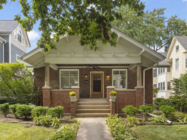 115 N Wright Street , Naperville, IL 60540