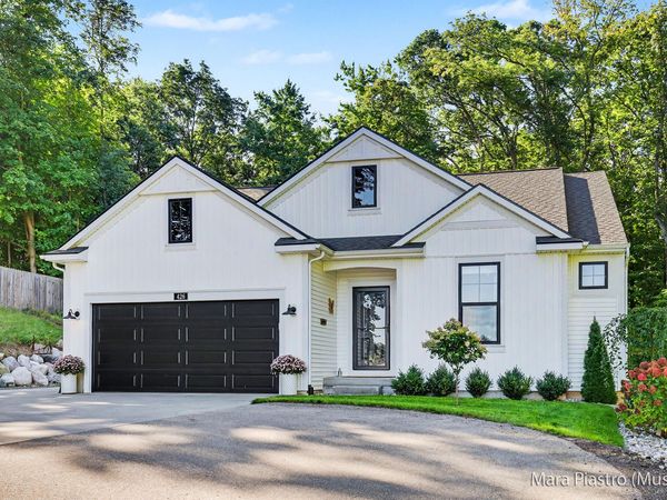 426 145th Avenue, Caledonia, MI 49316
