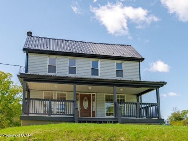 480 Orange Road, Dallas, PA 18612