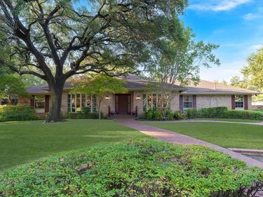 6950 Midcrest Drive, Dallas, TX 75254