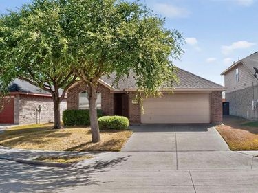2954 Cowboy Drive, Dallas, TX 75237