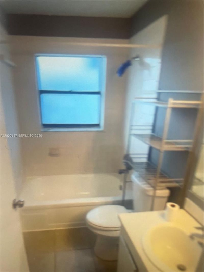 15334 SW 72nd St, Unit 9-23, Miami, FL 33193 Photo