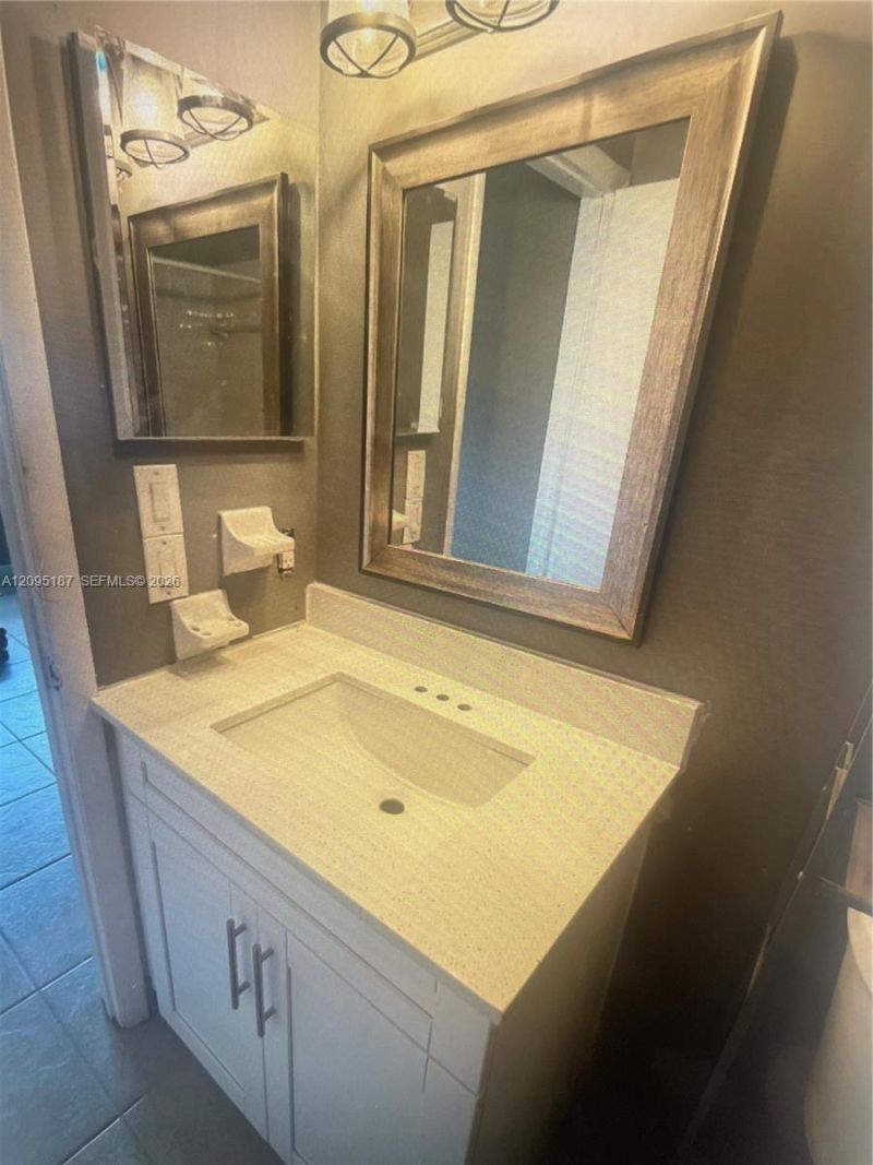 15334 SW 72nd St, Unit 9-23, Miami, FL 33193 Photo