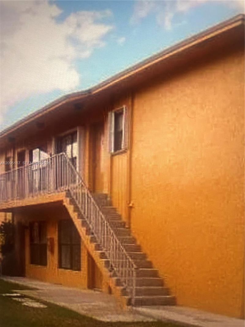 15334 SW 72nd St, Unit 9-23, Miami, FL 33193 Photo