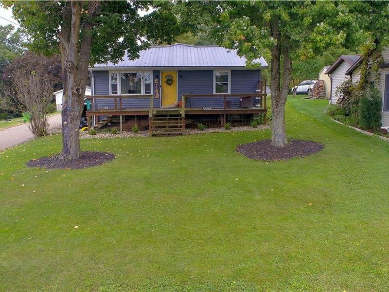 136 N School Street , Millersburg, OH 44654 Photo 3