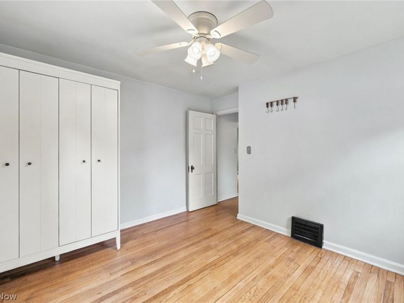 5608 Stickney Avenue, Cleveland, OH 44144 Photo 11