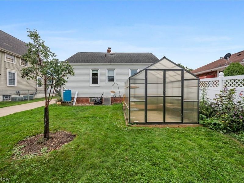 5608 Stickney Avenue, Cleveland, OH 44144 Photo 18