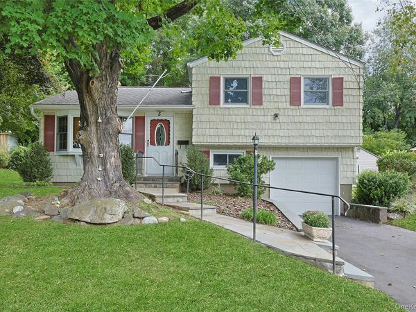 5 Seward Court , Montrose, NY 10548