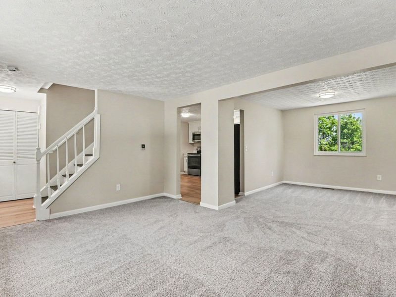 6609 Highridge Avenue, Florence, KY 41042 Photo 2