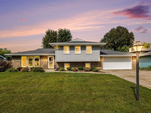 524 Dogwood Court , Joliet, IL 60431