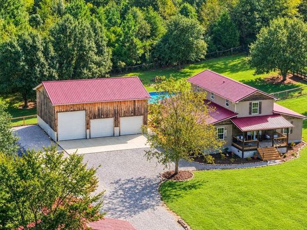 1205 Johnson Rd , Seymour, TN 37865