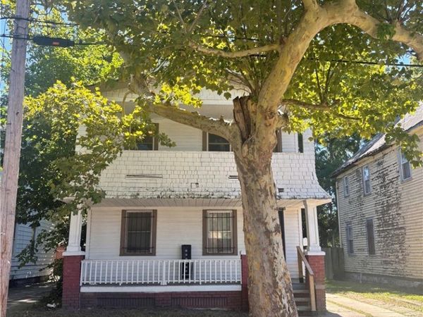 5700 Prosser Avenue , Cleveland, OH 44103