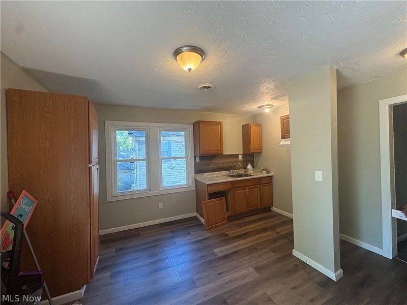 5700 Prosser Avenue, Cleveland, OH 44103 Photo 6