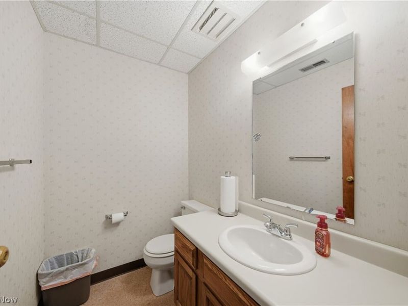 1225 S Main Street , Unit 101, North Canton, OH 44720 Photo 16