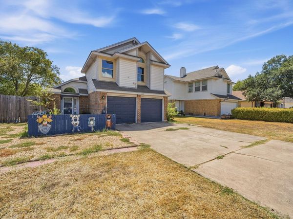 1315 E Logan ST, Round Rock, TX 78664