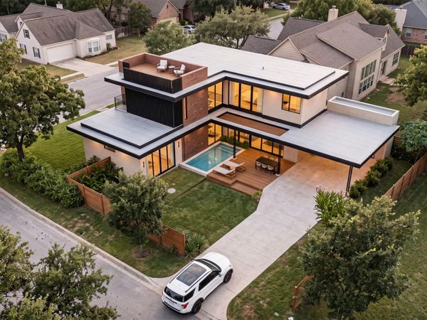 2707 E Side DR, Austin, TX 78704
