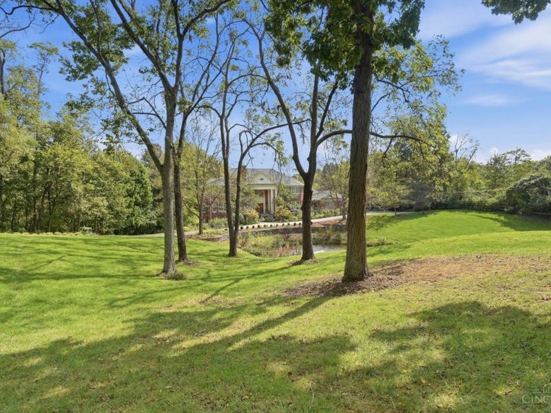 5500 Drake Road, Indian Hill, OH 45243 Photo 15