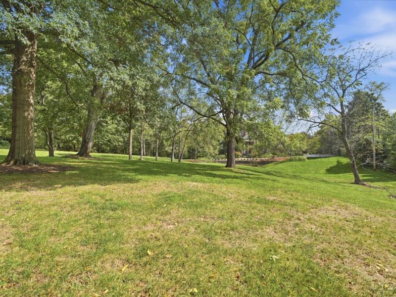 5500 Drake Road, Indian Hill, OH 45243 Photo 16