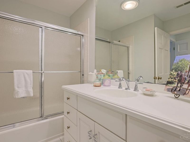 5500 Drake Road, Indian Hill, OH 45243 Photo 76