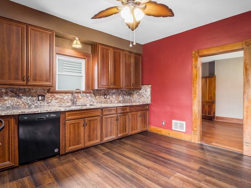 312 E 6th Avenue , Lancaster, OH 43130 Photo 11