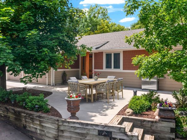 940 Trail Court, Eagan, MN 55123